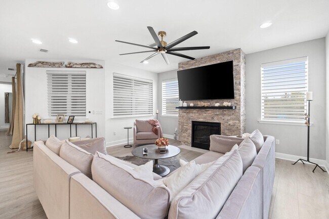 Building Photo - 8411 Coral Reef Wy
