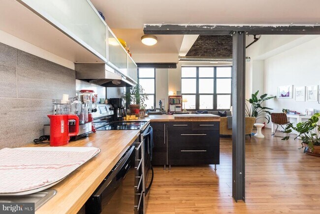 Building Photo - 849 S 7th St