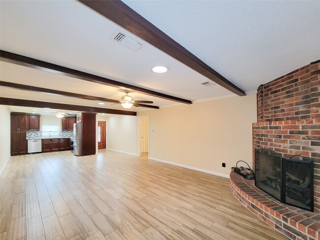 Building Photo - 12611 Dermott Dr