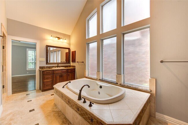 Building Photo - 607 Barkers Cove