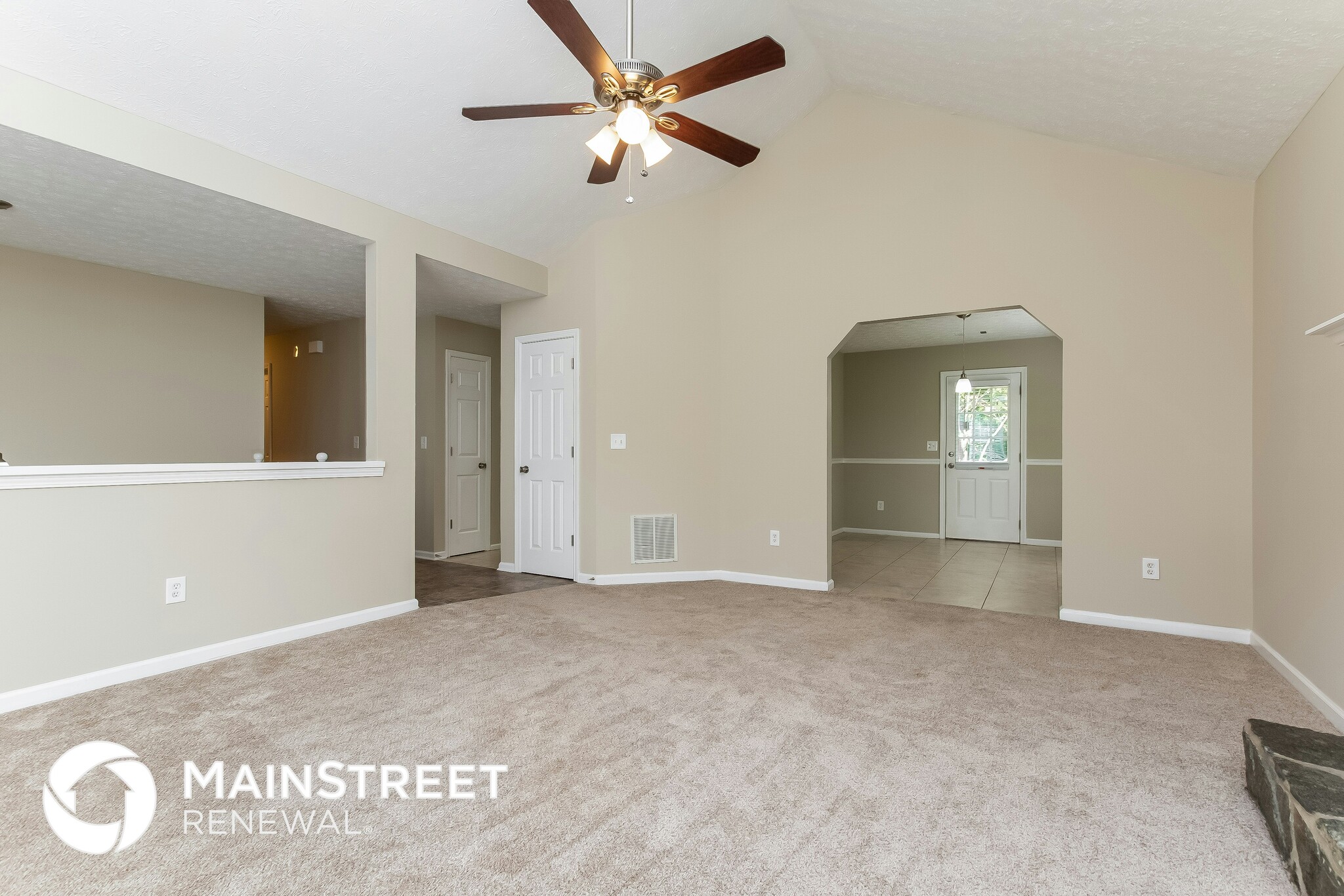 Building Photo - 2180 Castle Royale Dr