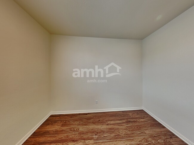 Building Photo - 324 Aspen Waters