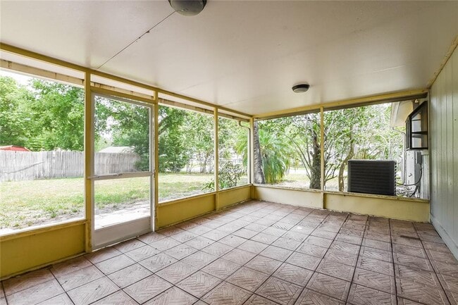 Building Photo - 574 Sundown Ct