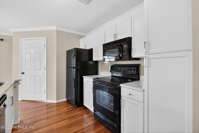 Building Photo - 10961 Burnt Mill Rd