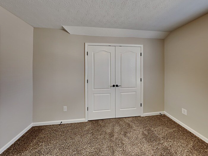 Building Photo - 486 Astoria Way