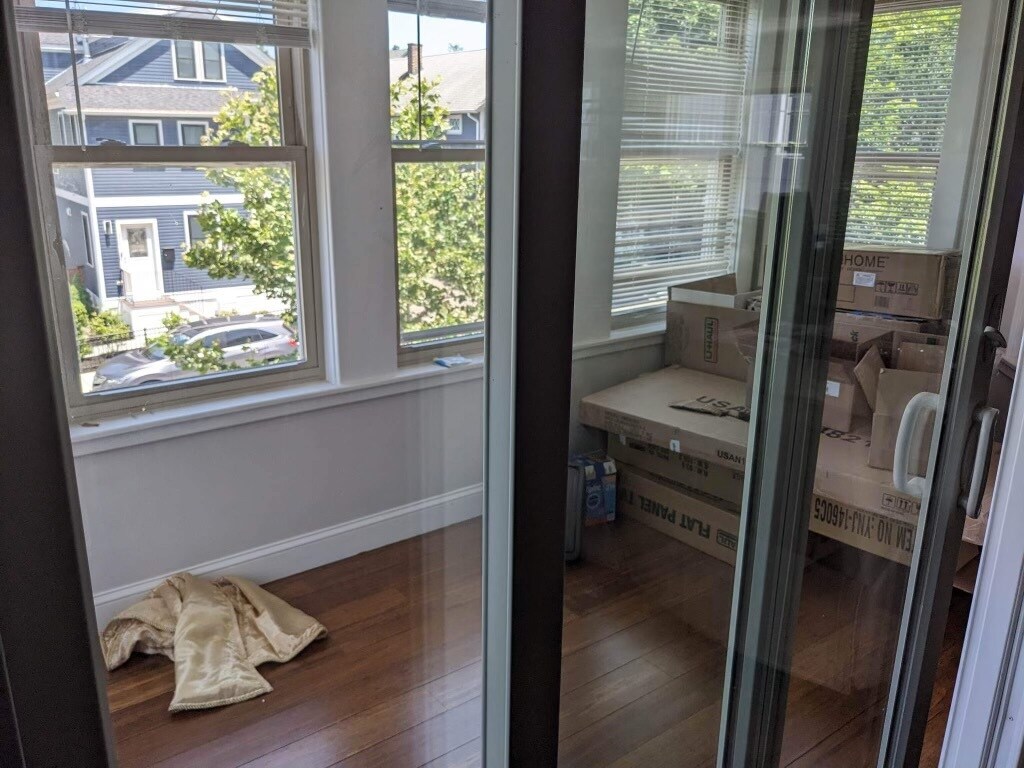 Building Photo - 318 Concord Ave