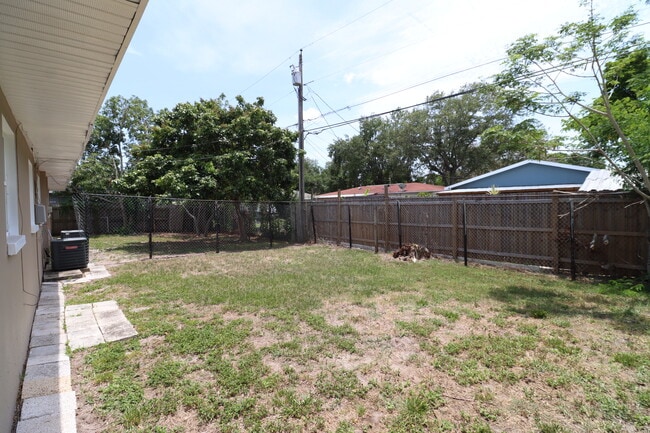 Building Photo - 1232 Amble Ln