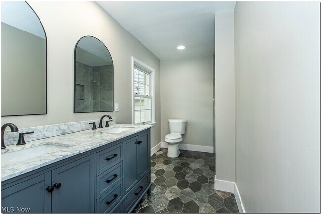 Building Photo - 2685 Rocklyn Rd