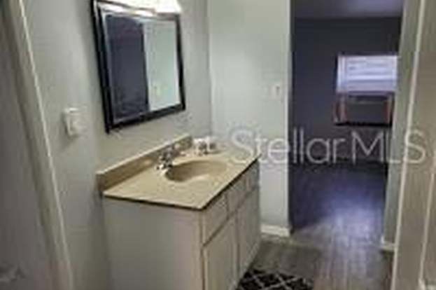 Building Photo - 2051 Orange Dr