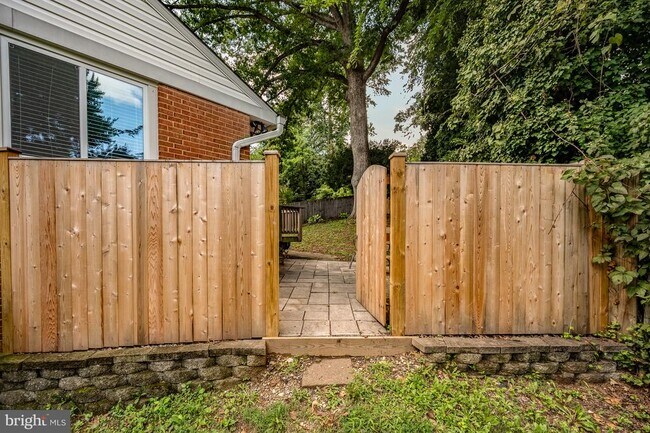 Building Photo - 6508 Berkshire Dr