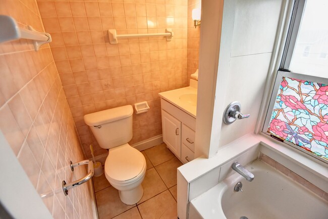 Building Photo - Single-Family Home for Rent in Greensburg, PA
