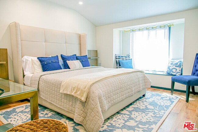 Building Photo - 5604 Shenandoah Ave