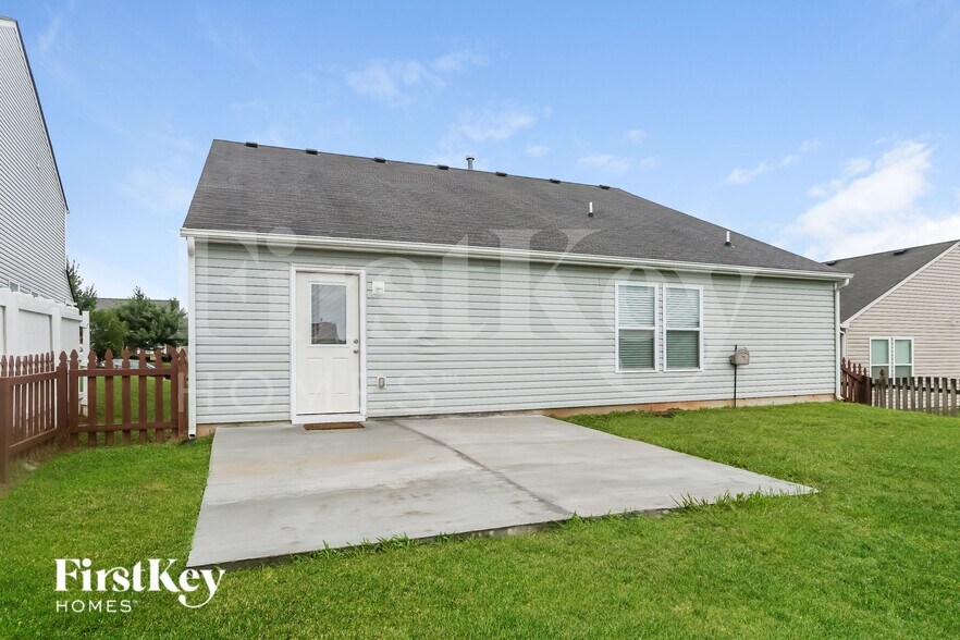 Building Photo - 657 Bright Orchid Ave