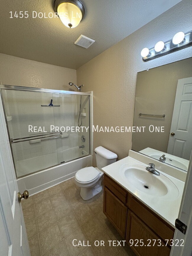 Building Photo - 1455 Dolores Ln