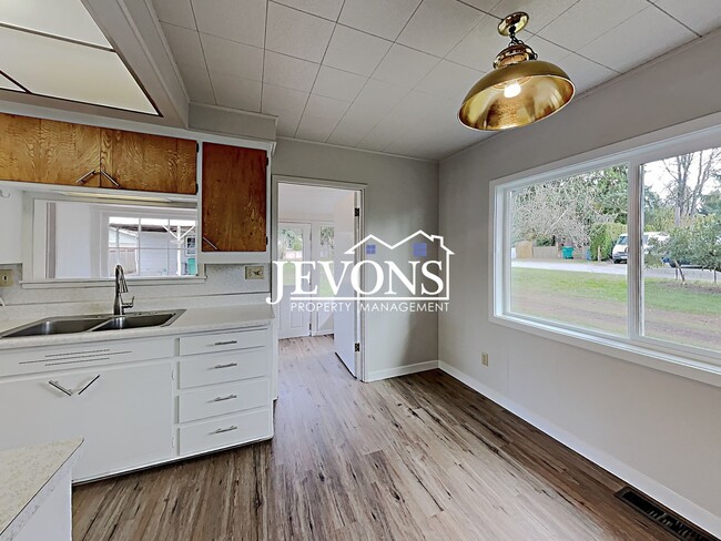 Building Photo - Jevons Property Management Presents 3 Bedrooms, 2.5 Bathrooms Two-Story Single-Family Home in New...