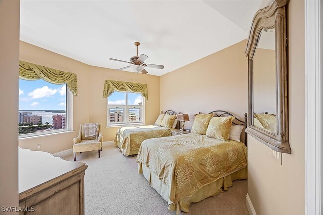 Building Photo - 940 Cape Marco Dr