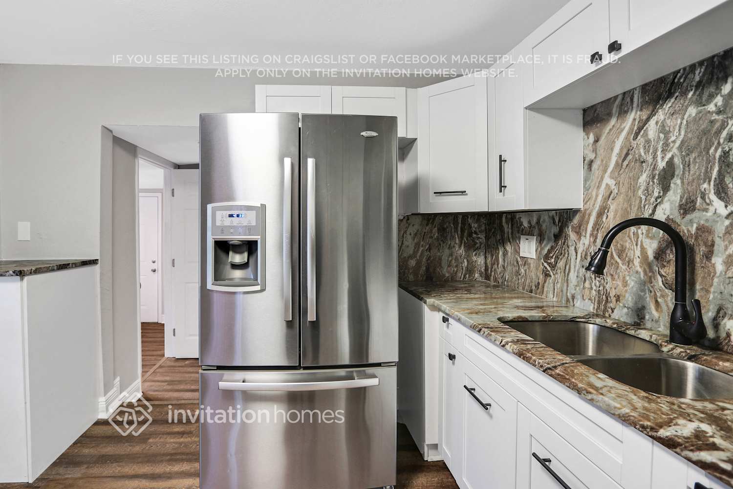 Building Photo - 8718 N Mandarine Pl