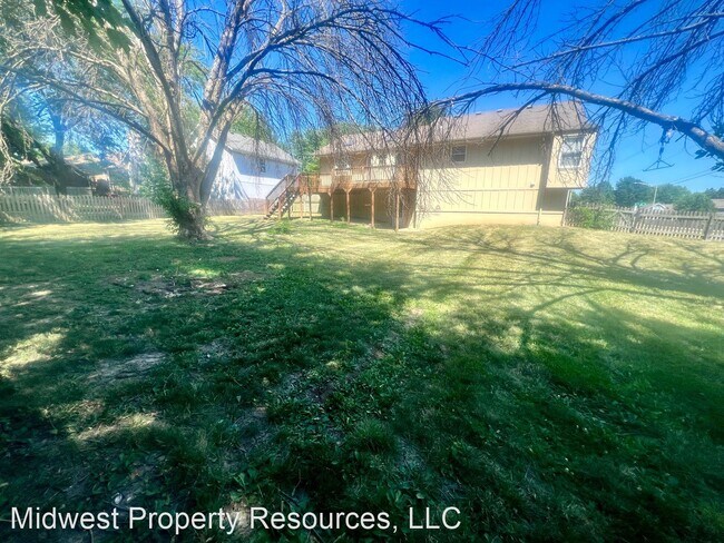 Building Photo - 3 br, 2 bath House - 1100 NE Ball Dr