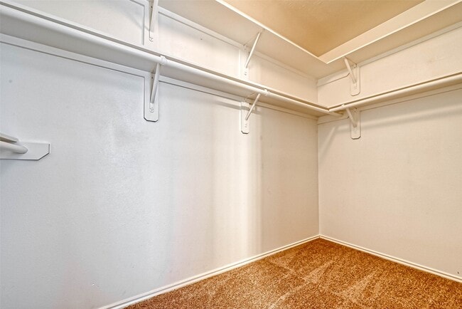 Building Photo - 758 Brushy Glen Dr