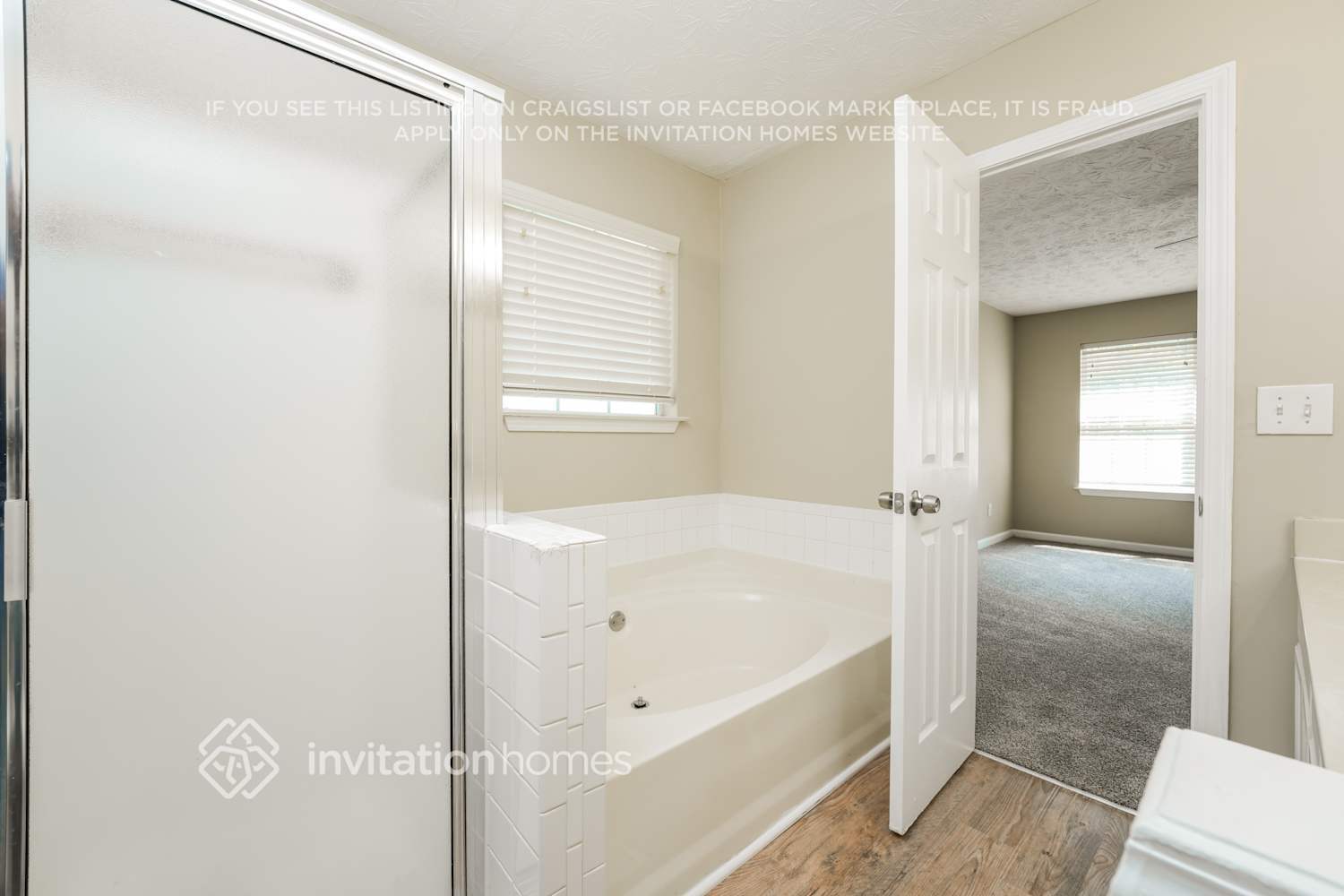 Building Photo - 1059 Shadow Lake Dr