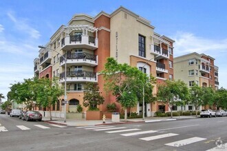 Building Photo - STUNNING 2 bd 2 ba Hillcrest/Bankers Hill ...