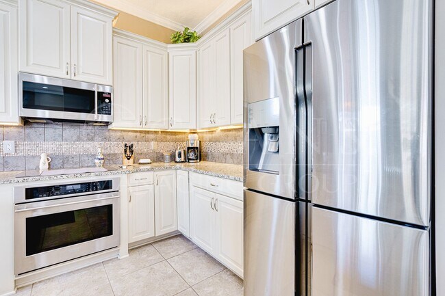 Building Photo - Welcome to Coastal Living at its Finest!