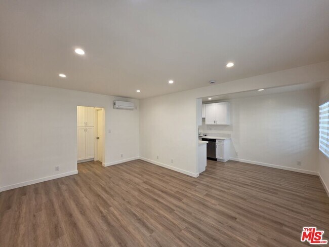 Building Photo - 2908 141st Pl