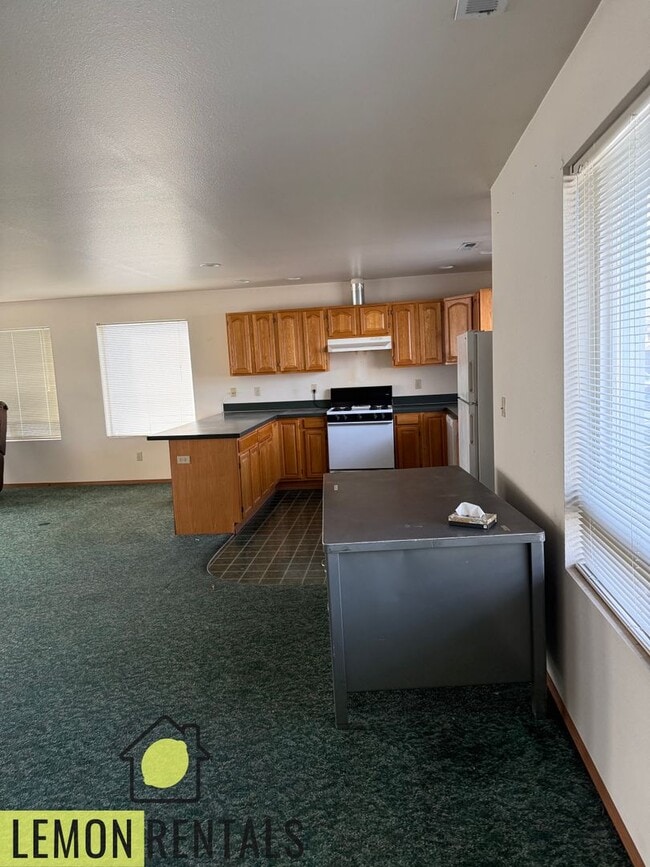 Building Photo - 3610 McLean Dr