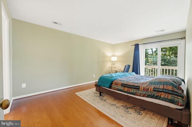 Building Photo - 6204 Redins Dr