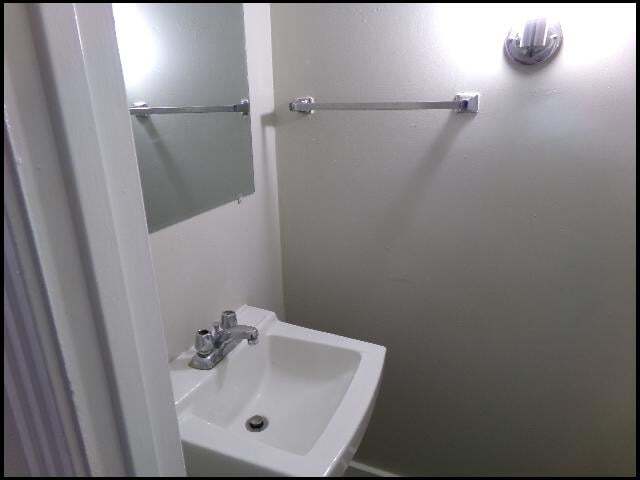 Building Photo - 101 Ellis Dr