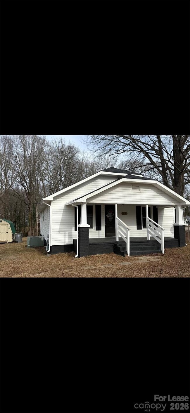 Building Photo - 504 Locust St