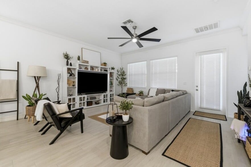 Building Photo - 7410 S Faul St