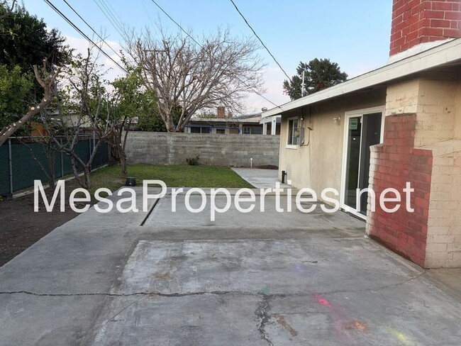 Building Photo - 733 N El Dorado Ave