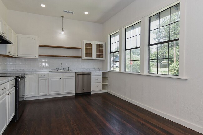 Building Photo - 2615 Polk- House