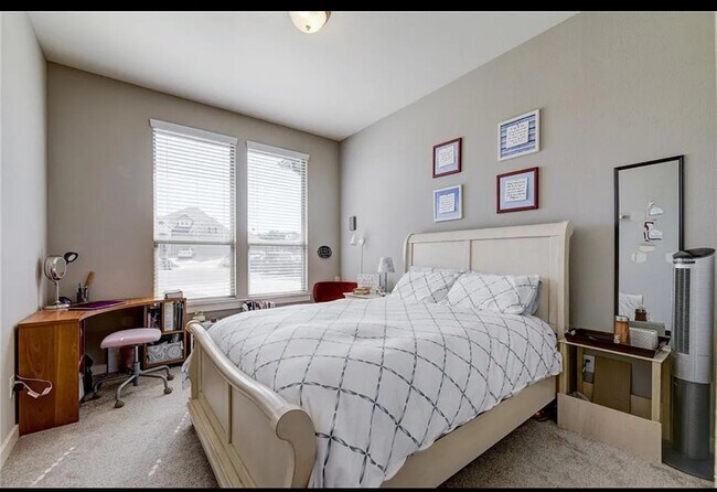 Building Photo - 104 Garner Park Cove