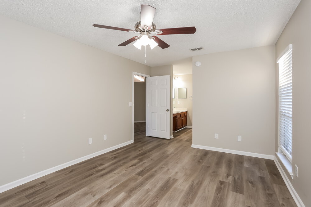 Building Photo - 12419 Long Lake Dr N