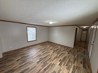 Building Photo - 134 Grand River Dr