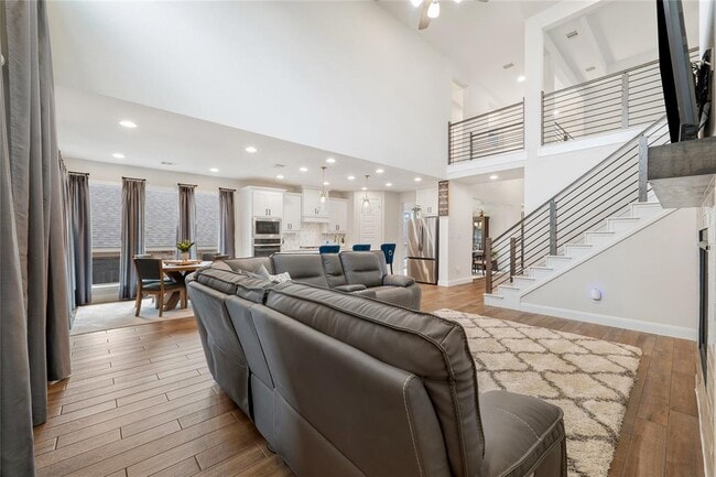 Building Photo - 212 Gary Wayne Dr