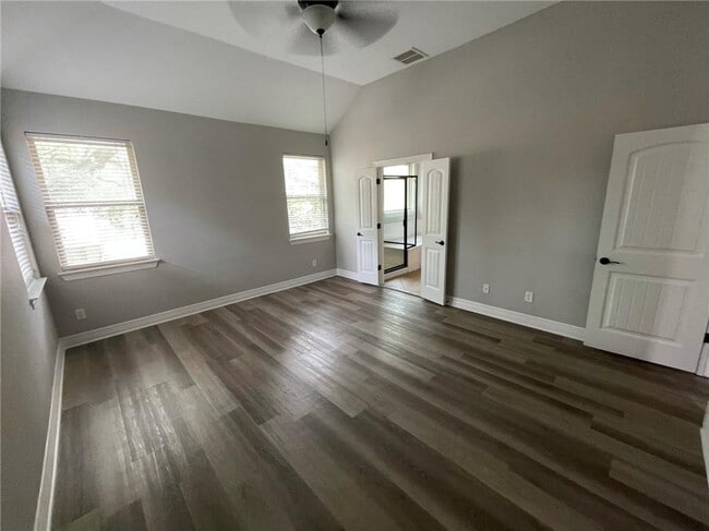 Building Photo - 4526 Merle Dr