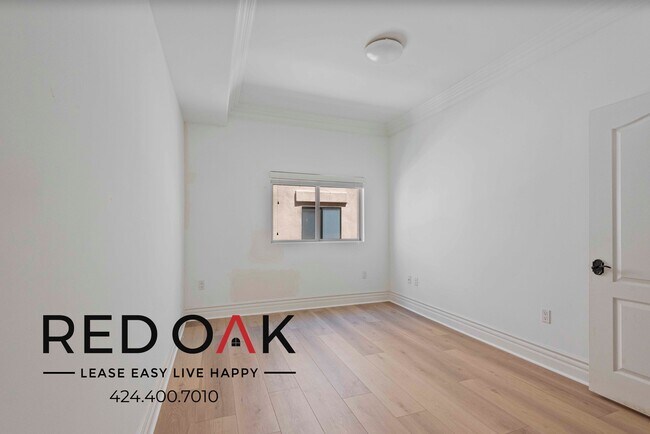 Building Photo - 10640 Woodbridge St