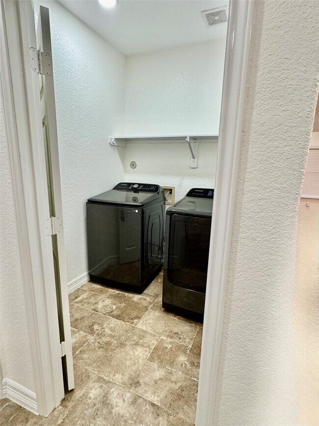 Building Photo - 21424 Quail Point Ln