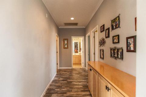 Building Photo - 20863 Grapevine Dr
