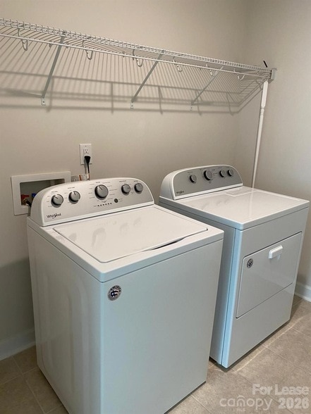 Building Photo - 11819 Midnight Wy