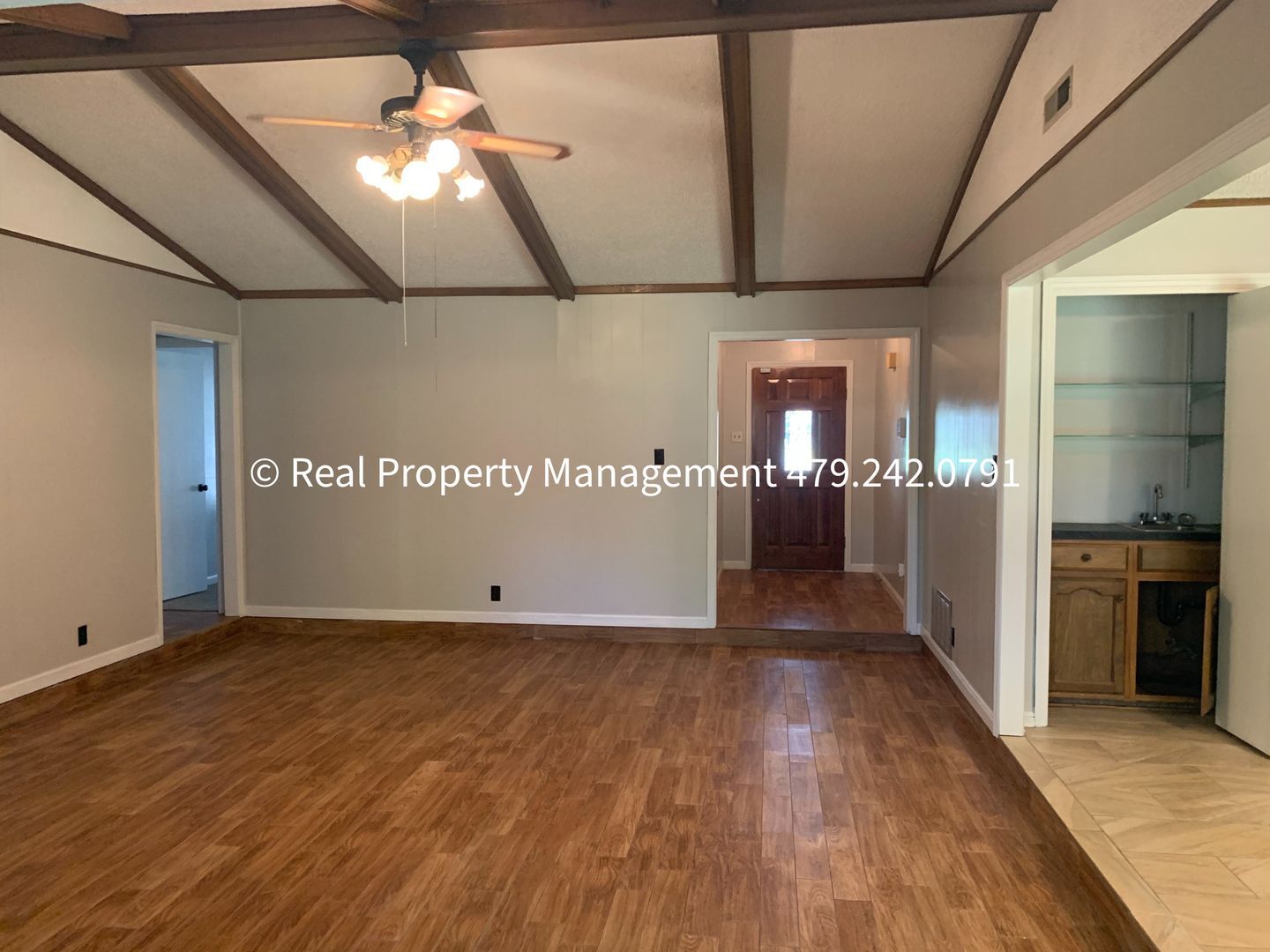 Building Photo - 9812 Meandering Way