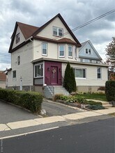 Building Photo - 51 Mt Joy Pl