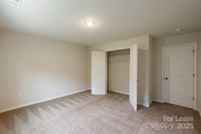 Building Photo - 3019 Trailblazer St