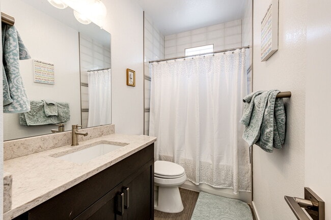 Building Photo - 8881 Southurst St