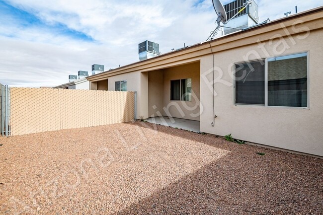 Building Photo - PEAR3527