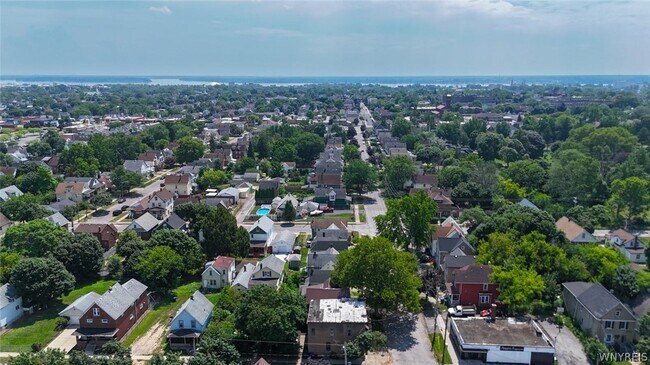 Building Photo - 1023 15th St