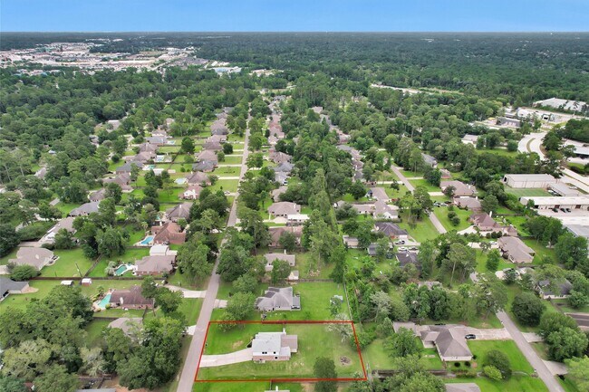 Building Photo - 7223 Wedgewood Dr
